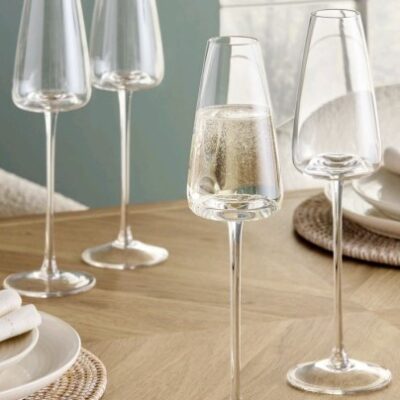 Champagne glass 1